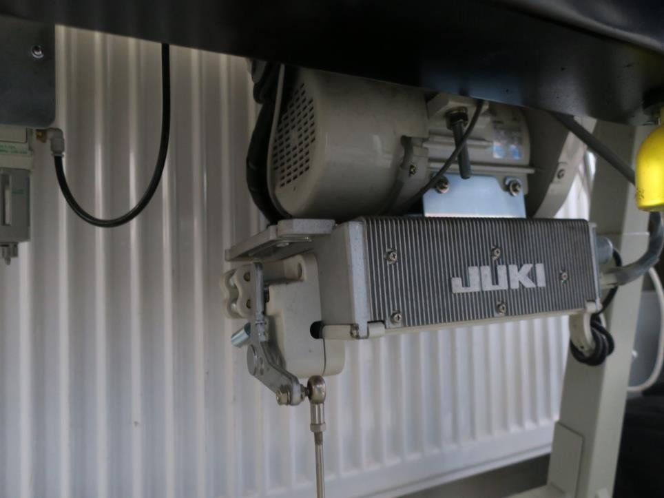 Machines à coudre-3